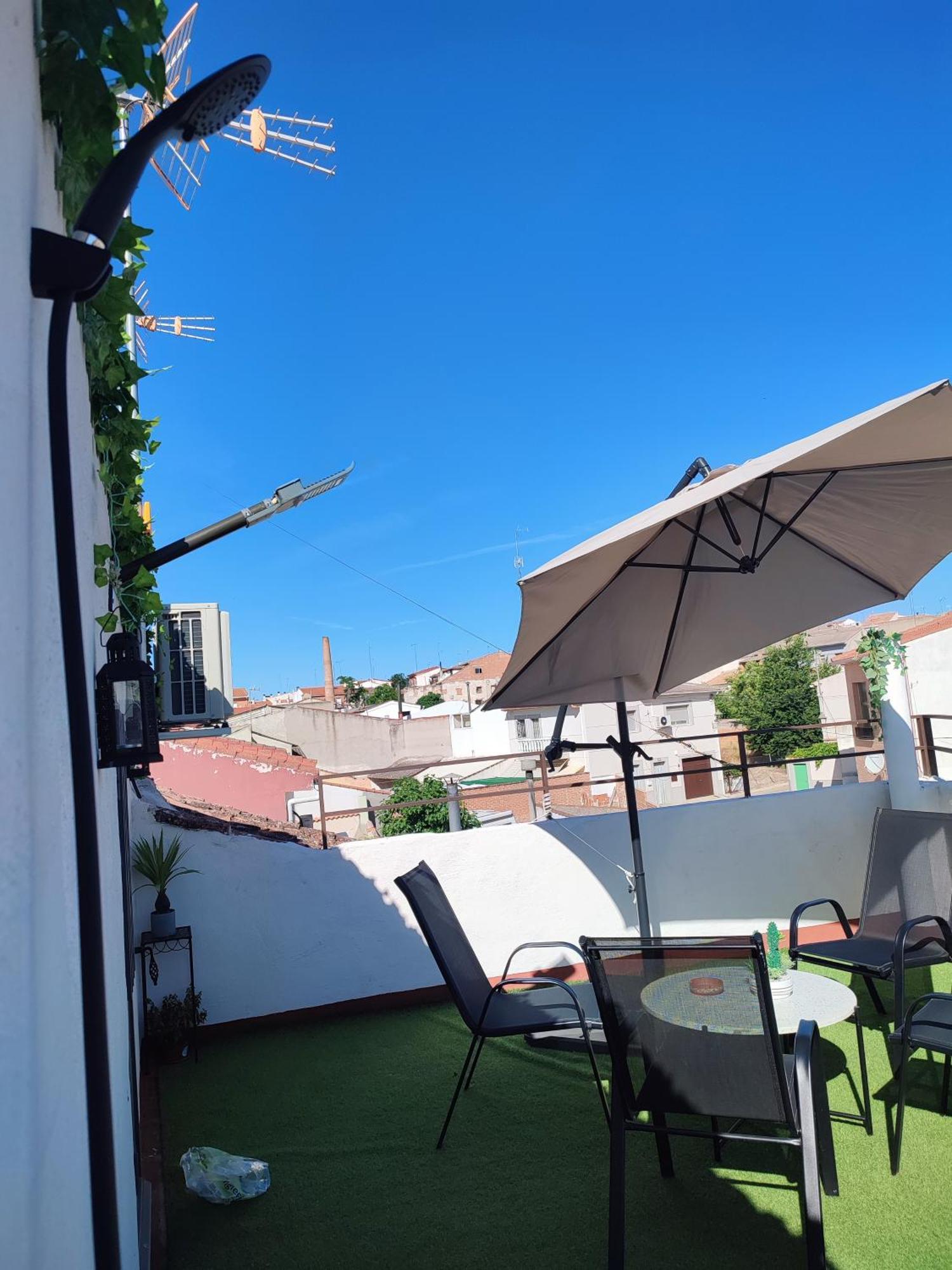 Appartamento Casa Luzon, terraza-solarium con ducha y salon rustico Villarejo de Salvanés Esterno foto